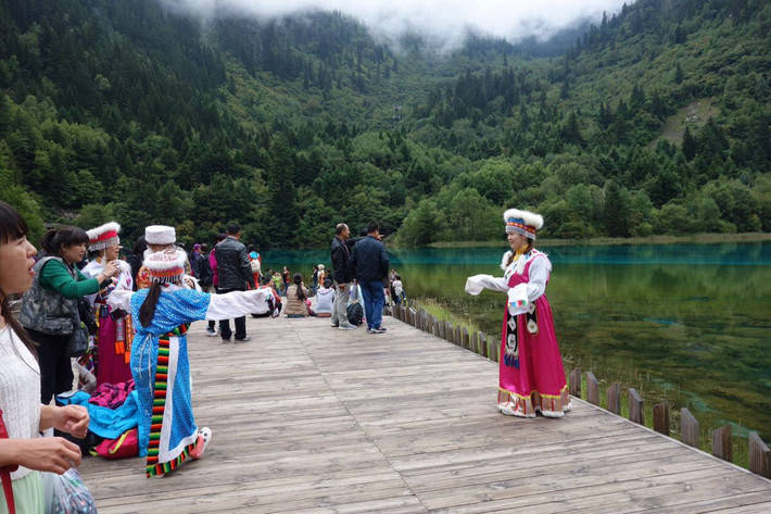 如何找当地皇冠代理_四川旅游攻略:如何规划四川最佳旅行路线?找当地私人地陪导游解决如何找当地皇冠代理！