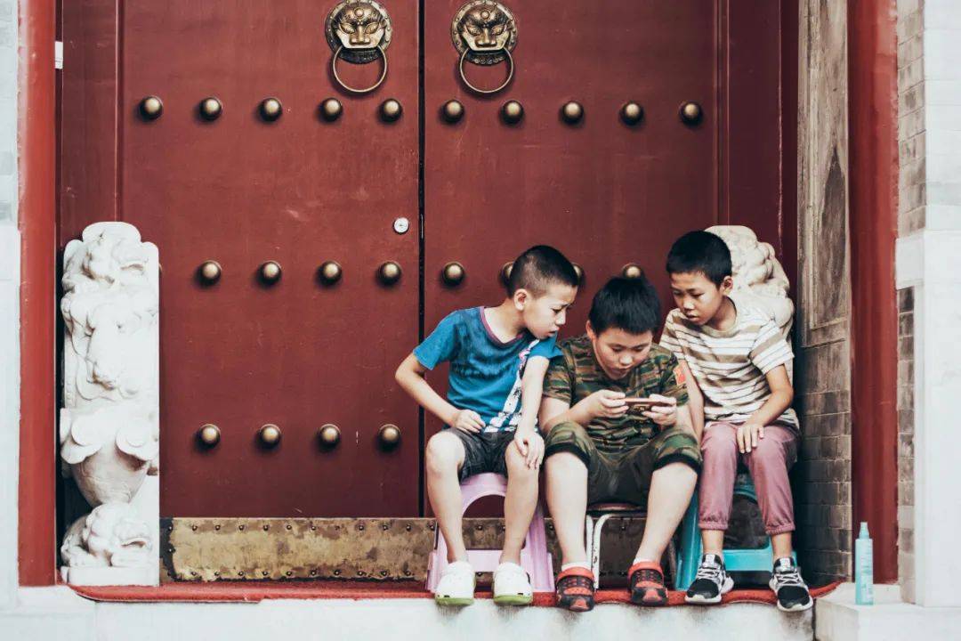 皇冠信用网代理
_学生禁玩手机皇冠信用网代理
，催生孩子间的地下交易