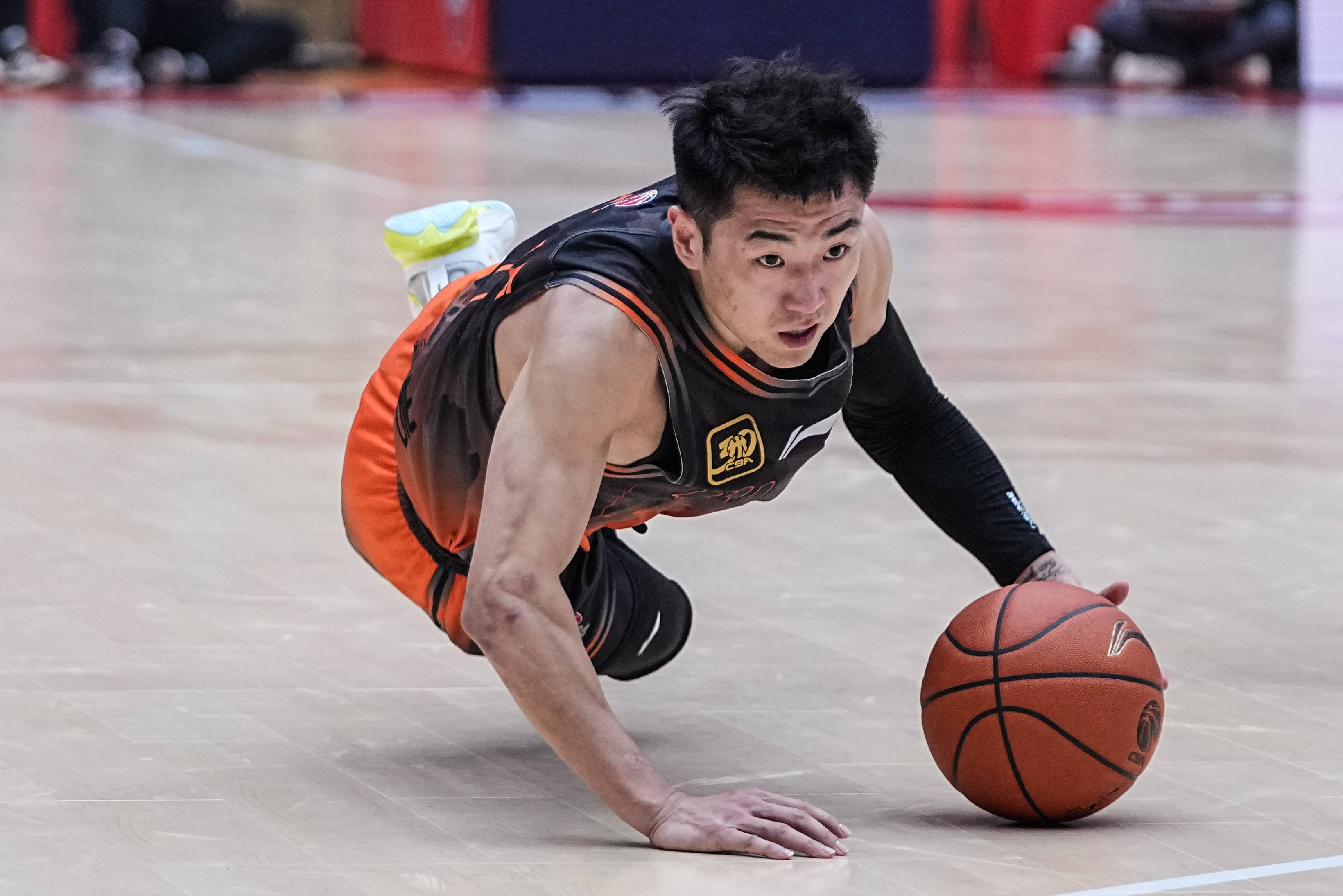 布鲁克林篮网 v 明尼苏达森林狼_12进8前瞻：粤沪大战吸引眼球 新疆山东浙江遇挑战