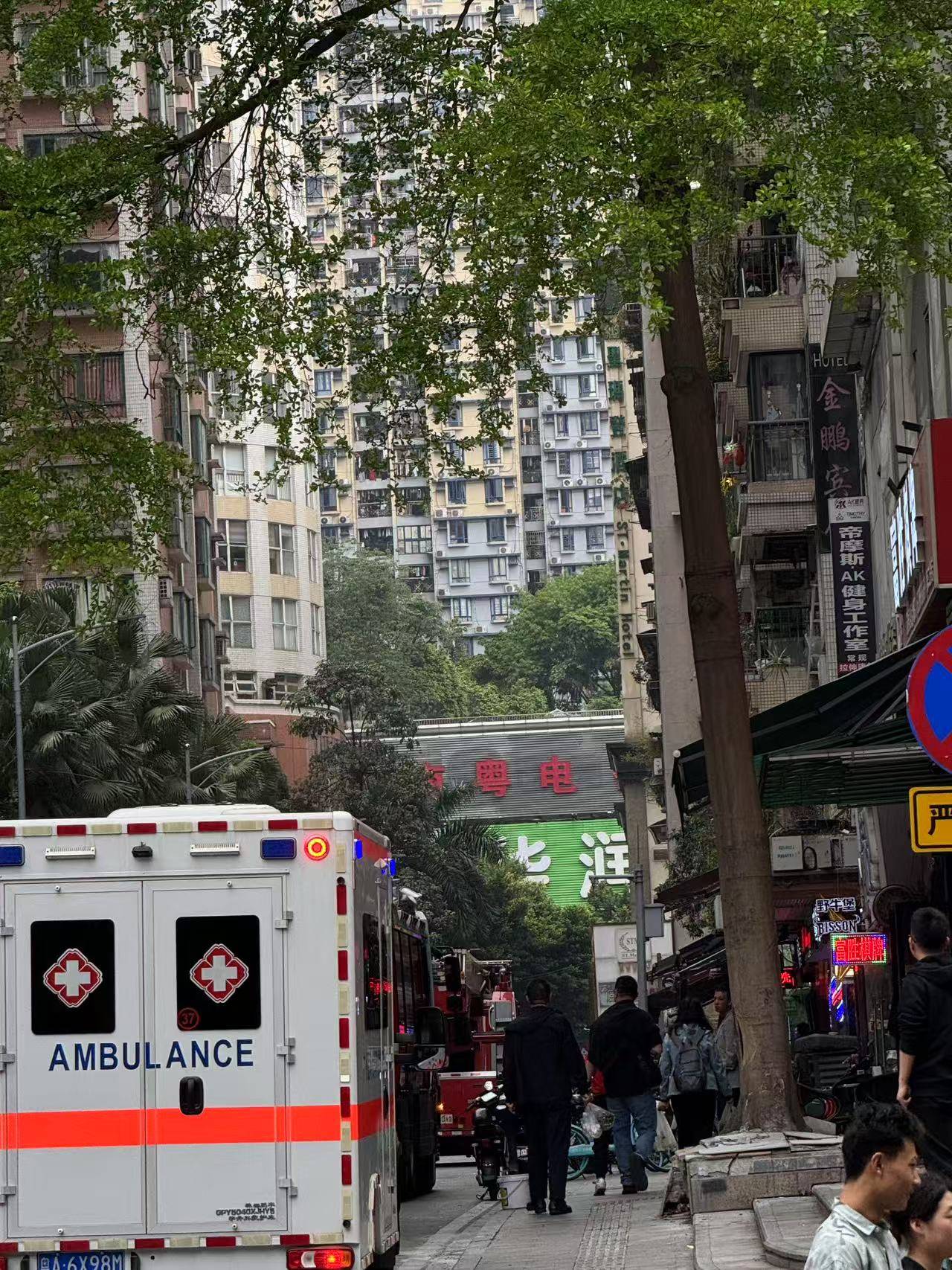 盤口出租_广州一初二男生在家做实验引发爆炸盤口出租，物业称家里被炸乱，教育局：已无生命危险