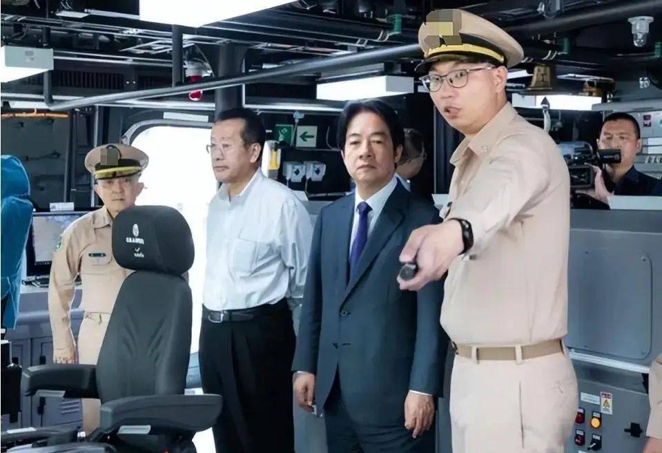皇冠信用盘平台出租
_震撼台海！解放军BRE-10火箭炮现身皇冠信用盘平台出租
，岛内防御体系崩溃，统一时间表重构！