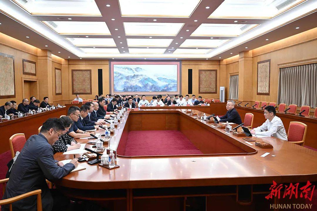 皇冠登一登二登三区别
_湖南省委书记走进购物广场皇冠登一登二登三区别
，为的不仅是你我“买买买”
